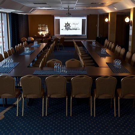 Shuma Hotel Dąbrowa Górnicza Екстериор снимка