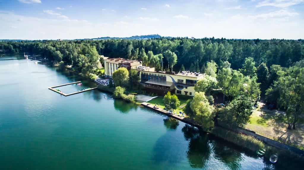 Shuma Hotel Dąbrowa Górnicza Екстериор снимка